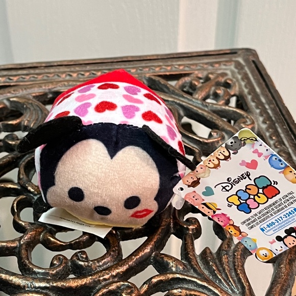 NEW Disney VALENTINE Tsum Tsum MICKEY MOUSE - Picture 1 of 8